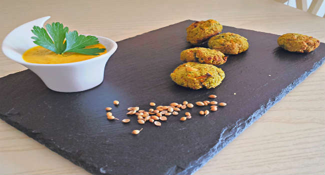 Polpette di Ceci e verdure con crema ai peperoni