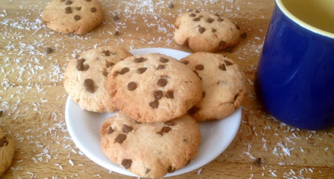 biscotti cocco e gocce di cioccolato