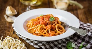 Pici all’aglione della Valdichiana